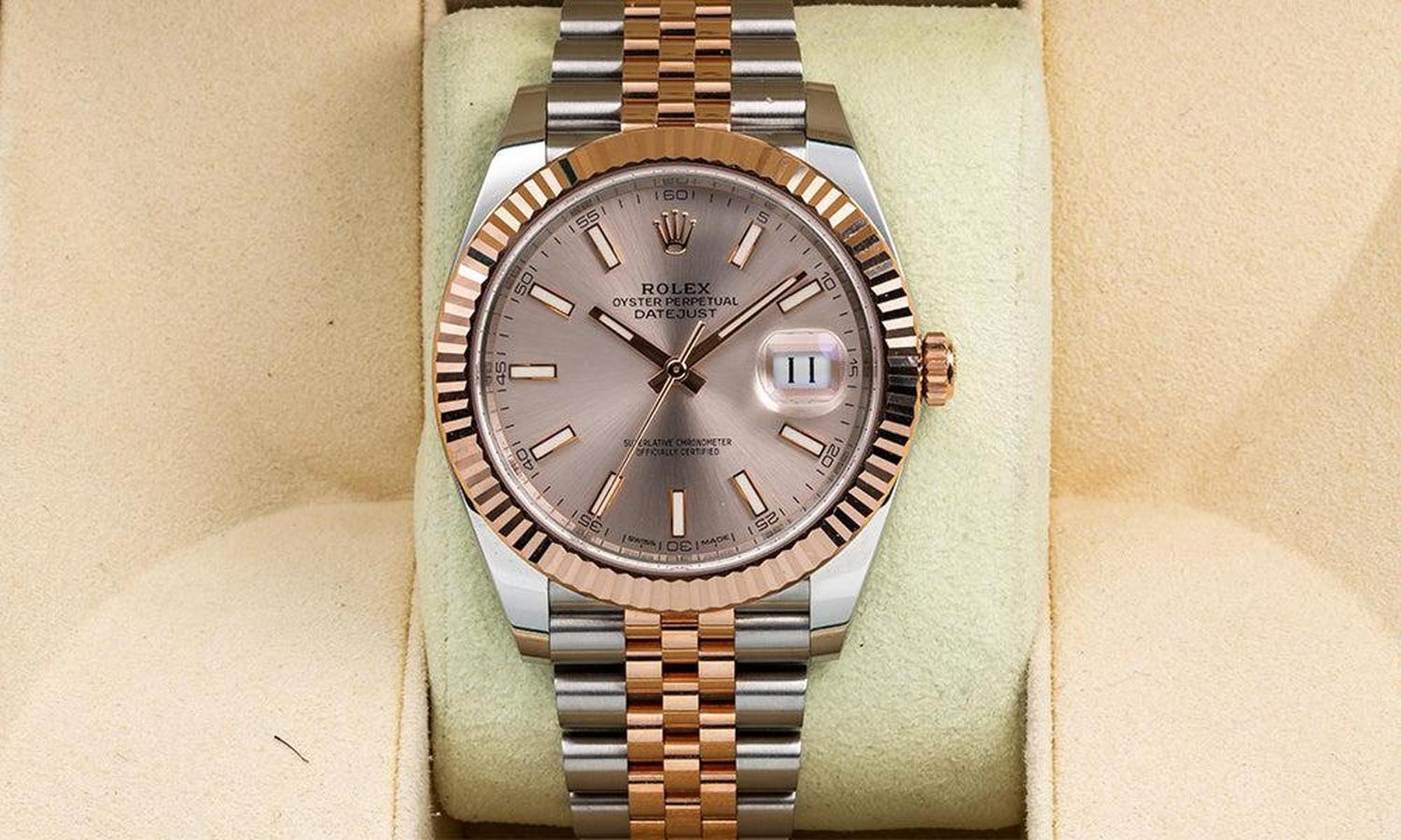 Rolex Datejust 41MM 126331 Sundust Dial Fluted Bezel Two Tone Rose Gold Jubilee Bracelet